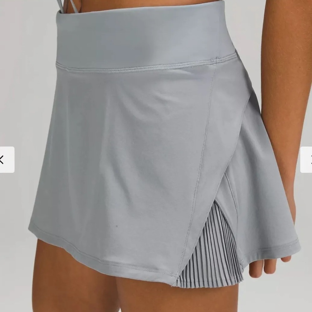 Lululemon Play Off the Pleats Skirt - Rhino Grey - Size 4